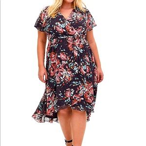 NWT size 1 Torrid dress - floral